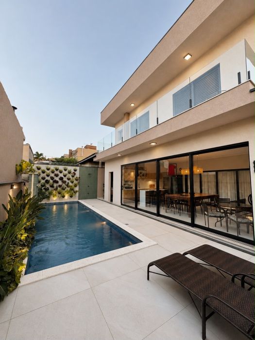 Casa em Condom�nio - Venda - Rio Abaixo - Atibaia - SP